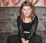 1am15779.jpg (84892 bytes)